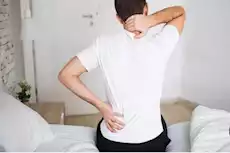 ثلاثة تمارين سهلة لتخفيف آلام الظهر