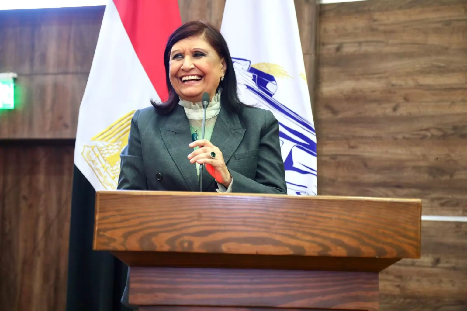 د. نسرين البغدادي: الوطن يحتاج لتكاتف أبنائه بوعي وإخلاص