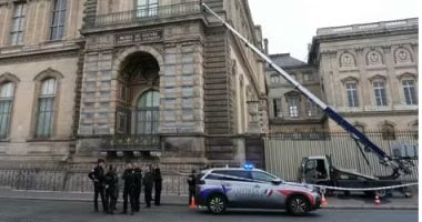 اعترافات مثيرة في سرقة مجوهرات اللوفر.. أين اختفى كنز 88 مليون يورو؟