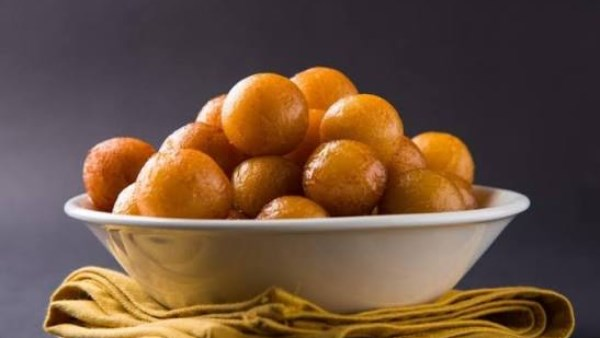 سر خطوة واحدة لعمل الزلابية المقرمشة