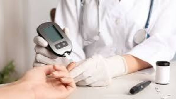 جوارب ذكية لمرضى السكري تنشط الأعصاب وتحمي القدم