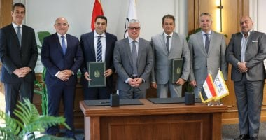 توقيع عقد مشروع شركة الأهرام للكيماويات لإنتاج الفورمالدهيد ومشتقاته