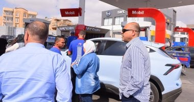 وزير العمل يستمر بجولاته لمتابعة التزام المنشآت بتطبيق الحد الأدنى للأجور