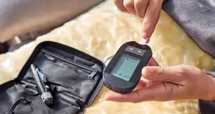 متى تقيس سكر الدم؟ وكيف تحصل على نتيجة موثوقة؟