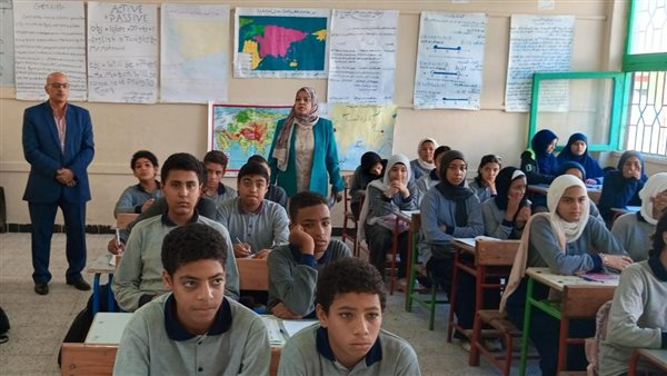 وكيل مديرية التعليم بالقاهرة يتفقد امتحانات أكتوبر لصفوف النقل