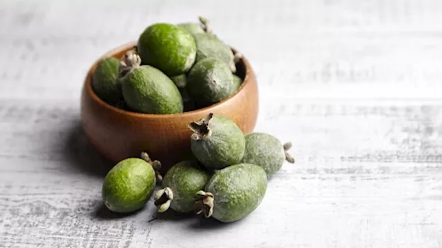 كيف يؤثر تناول فاكهة الفيجوا على جسمك؟