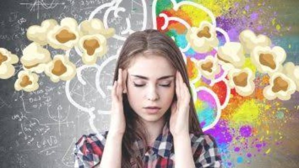 ظاهرة دماغ الفشار: كيف تغيّرت التكنولوجيا دماغك بلا وعي؟