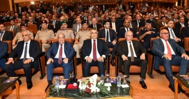 وزير الإنتاج الحربي: تعديل جديد للمدرعة سيناء 200 في أيديكس