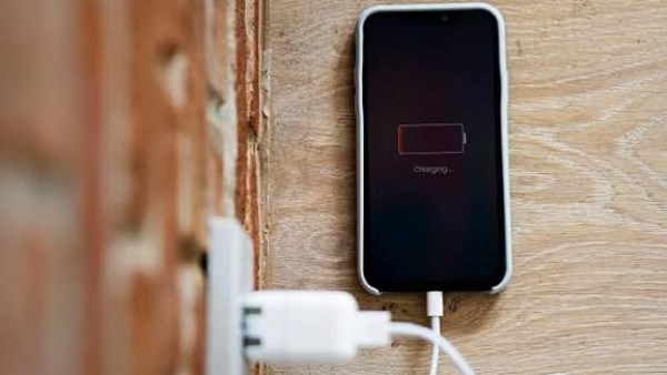 بعد مأساة شبرا الخيمة.. تجنب حرائق شاحن الهاتف