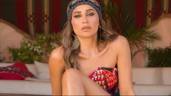 دينا الشربيني تتصدر ترند جوجل بإطلالات لافتة