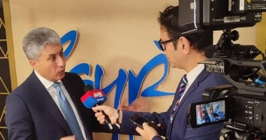 وزير السياحة يعلن خطة تطوير بين مطار سفنكس ودهشور لجذب السياحة