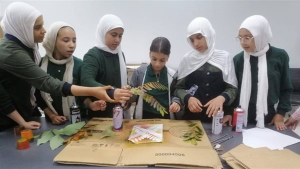 ورش فنية لطلاب المدارس في مجمع 15 مايو للفنون المعاصرة