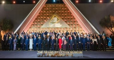نيويورك تايمز: افتتاح المتحف الكبير يعزز مطالب استعادة آثار مصر بالخارج