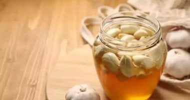 فيتامين طبيعى: فوائد صحية لتناول فص ثوم يوميًا