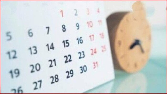 أيام الإجازات في نوفمبر 2025 للموظفين: العطلات الرسمية وتفاصيلها