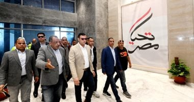 وزير الإسكان يتفقد برج LD08 وكومبوند مزارين في العلمين الجديدة