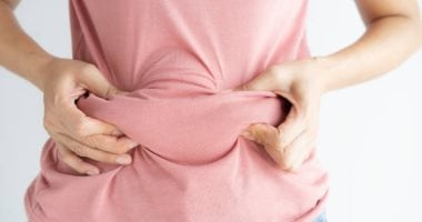 للنساء فوق الخمسين: 4 أطعمة تقضي على دهون البطن بسرعة