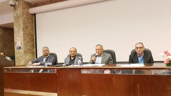 تعليم البحيرة يعقد اجتماع لتفعيل البرمجة والذكاء الاصطناعي بمدارسها