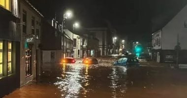 شوارع ويلز تتحول إلى أنهار من المياه بسبب الفيضانات