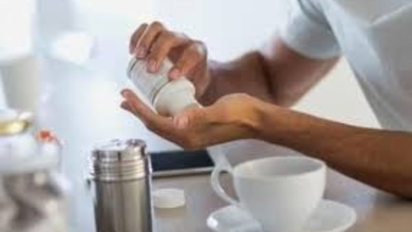 ماذا يحدث للجسم عند تناول الفيتامين بعد الإفطار والشاي؟