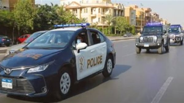 عاجل: سائق تروسيكل يعرض حياة طلاب المدارس للخطر في الجيزة وتدخل الأمن