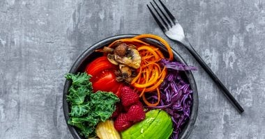 من الشراء إلى التخزين كيف تحصل على فوائد الخضار والفواكه كاملة