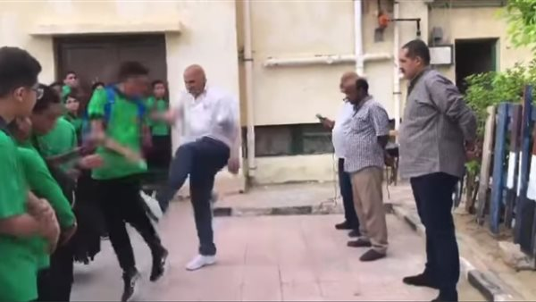 عاجل: التعليم يصدر أول قرار بشأن ركل طالب من قبل ناظر الإسكندرية