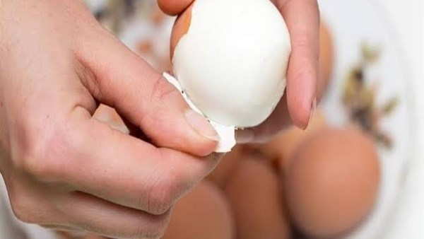 تحذير من زيادة مدة سلق البيض: هل يسبب التسمم؟