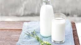 أي الحليب النباتي الأكثر صحة؟ فوائد الصويا والشوفان واللوز والأرز