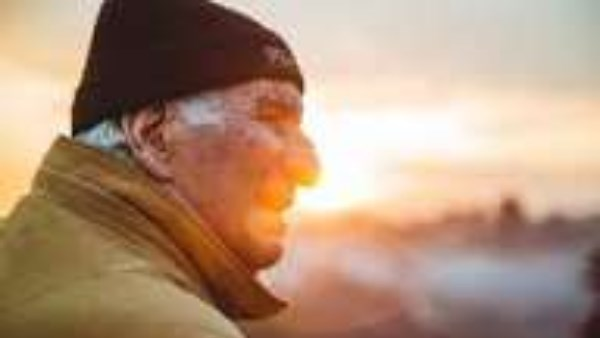 خبراء يحذرون: أعراض المساء قد تكون علامة مبكرة للخرف