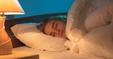 سرير البطاطس: أحدث صيحة على مواقع التواصل وهل يحسن النوم؟