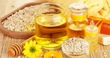 مقشرات منزلية لترطيب البشرة الجافة بالخريف والشتاء بخطوات بسيطة