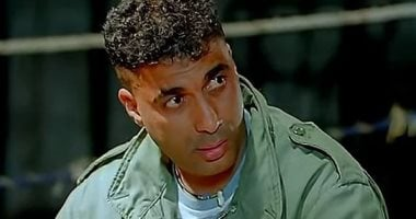 ذكرى ميلاد أحمد زكى: تسريحة الكابوريا في التسعينيات