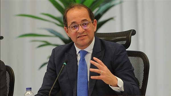 وزير المالية يهدف إلى تيسير التجارة وخفض تكاليف الاستيراد والتصدير