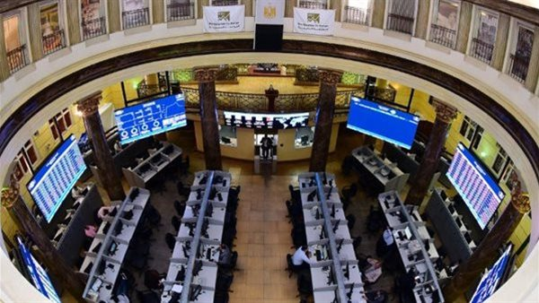 بداية التعاملات: تباين حاد بمؤشرات بورصة مصر الأربعاء 19 نوفمبر