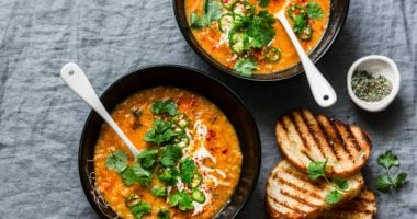 أطباق شتوية سهلة التحضير تشبع وتحتوي على سعرات حرارية منخفضة