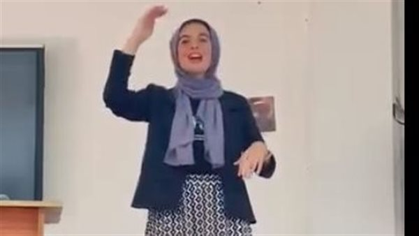 تعرف على المعلمة مريم عرفات التي أشادت بها وزيرة التضامن؟