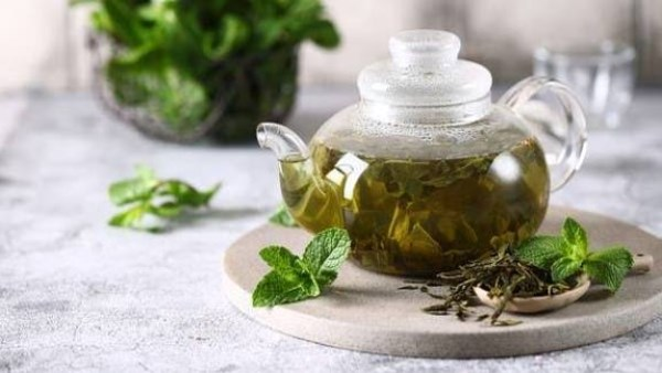 الشاي الأخضر: فوائد وأضرار أم مخاطر محتملة؟