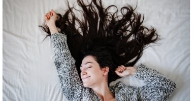 وصفات طبيعية بزيت الخردل لعلاج مشاكل الشعر بخطوات بسيطة