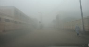شبورة كثيفة ورياح نشطة وحرارة مرتفعة تسيطر على طقس الأحد