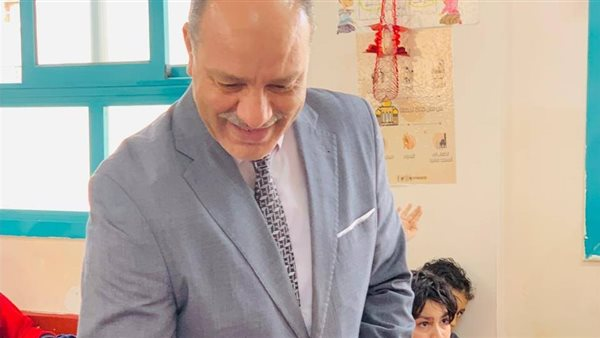 وكيل التعليم بالإسكندرية يتابع امتحانات نوفمبر لصفوف النقل