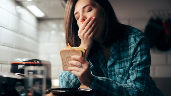 احذرها: 3 أطعمة تسبب الخمول والكسل