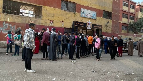 إقبال الناخبين في عين شمس مع فتح لجان انتخابات مجلس النواب 2025