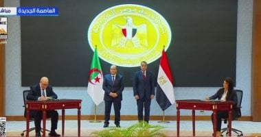 رئيس الوزراء ونظيره الجزائري يشهدان توقيع وثائق التعاون بين البلدين