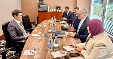 وزير البترول يبحث تعاوناً في المعادن الحيوية والنادرة مع هانتر الأسترالية