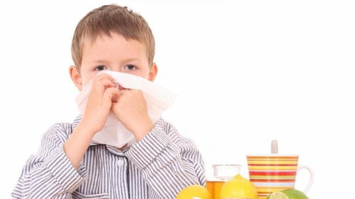 احمي طفلك من نزلات البرد: وصفات دافئة لتعزيز مناعته