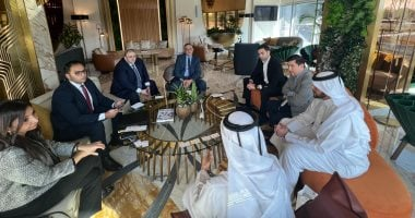 رئيس هيئة الاستثمار يناقش مع شركات قطرية فرص الاستثمار في مصر