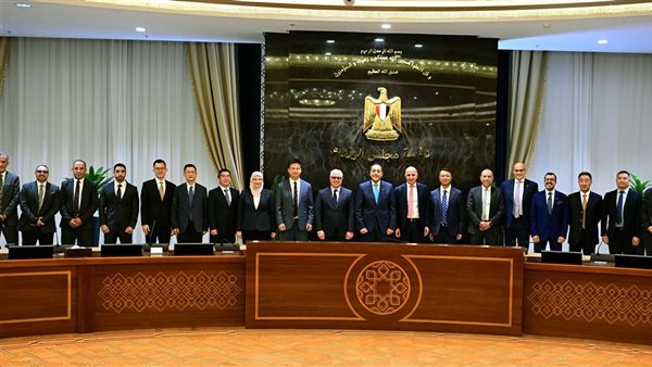 رئيس الوزراء: الصناعات الكيميائية الفوسفاتية تقود اقتصاد السويس