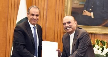 وزير الخارجية يسلم رسالة خطية من الرئيس السيسي إلى نظيره الباكستاني