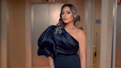 أسما إبراهيم تتألق بإطلالة مبهرة